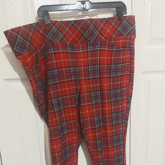 Plaid Torrid Leggings - Picture 1 of 4